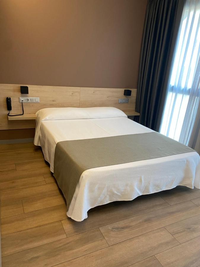 Hotel Mestral Perelló El Perelló Kültér fotó